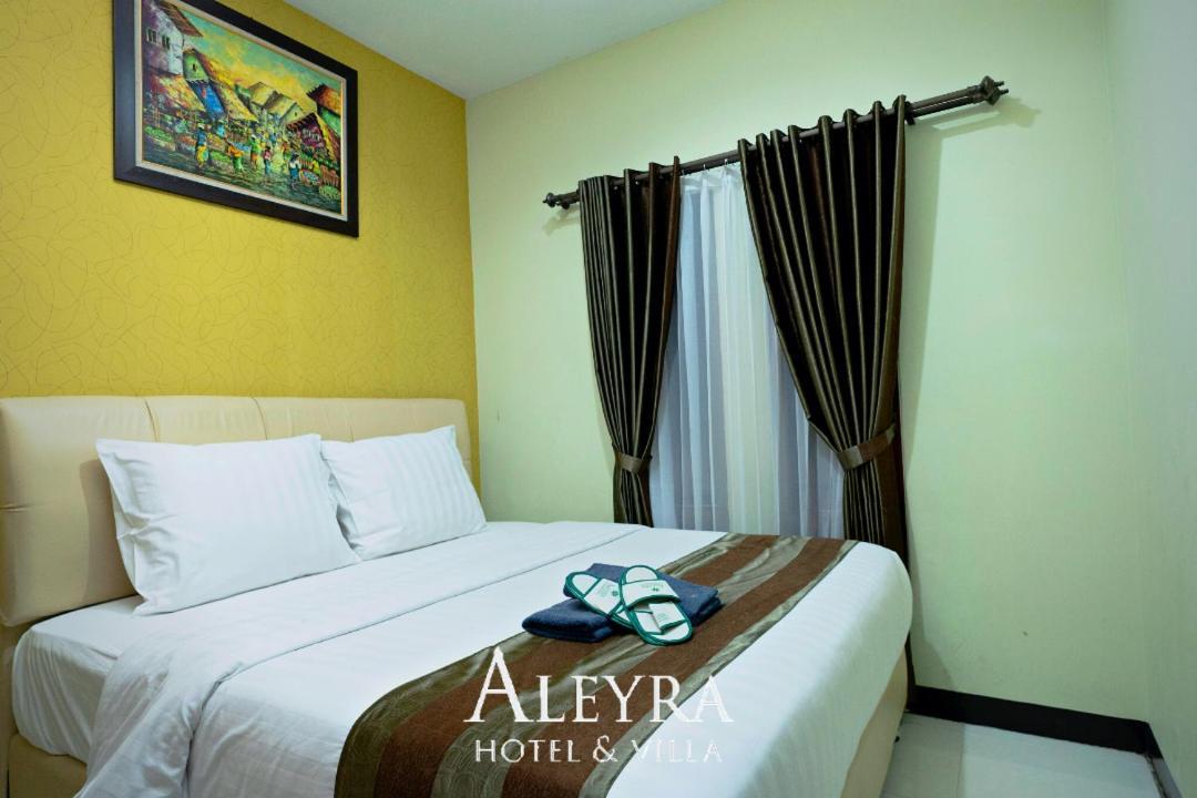 Aleyra Hotel And Villa'S Garut Habitación foto