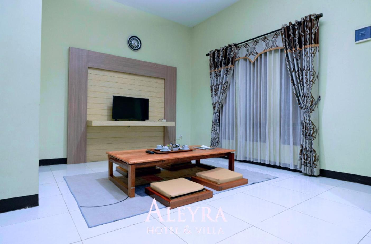 Aleyra Hotel And Villa'S Garut Habitación foto